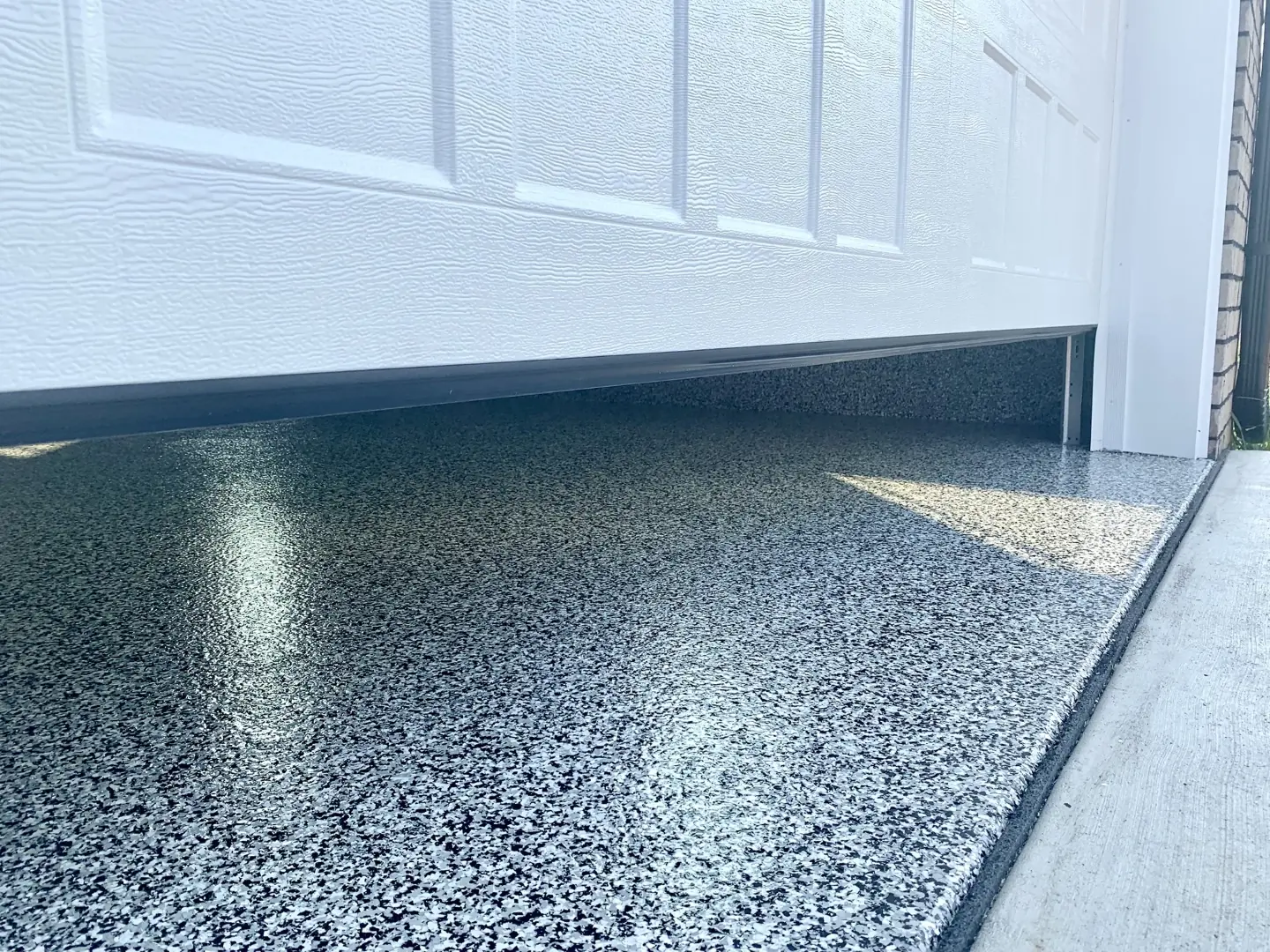 Diamond Custom Coatings- Floor Coatings- Louisville, KY