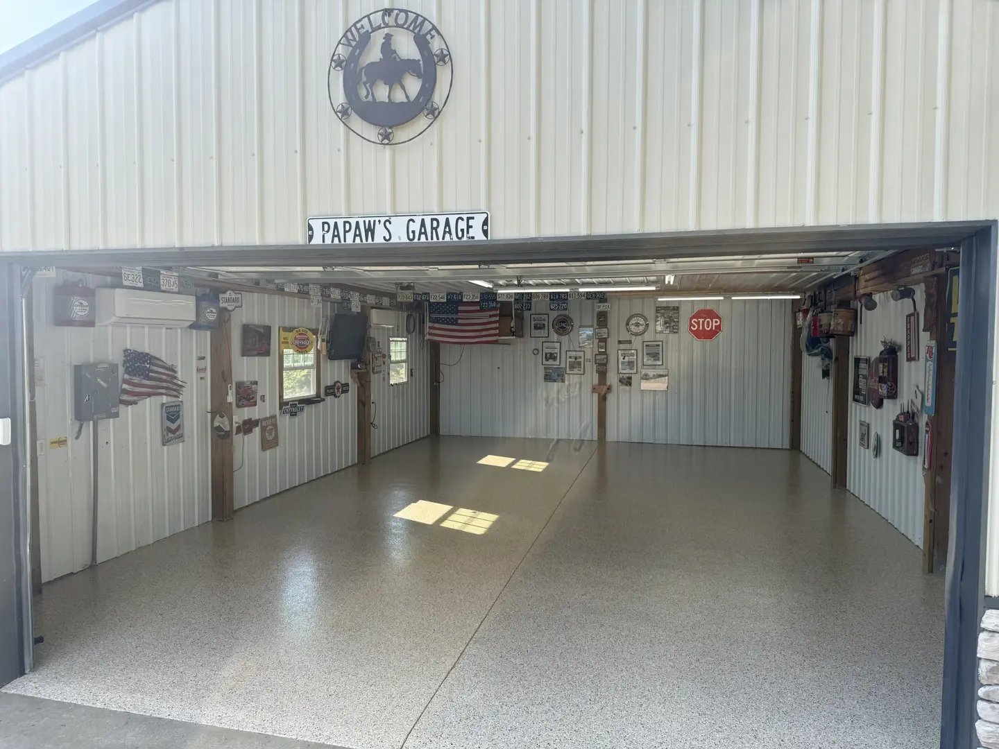 Papaw's Garage in Prospect, KY