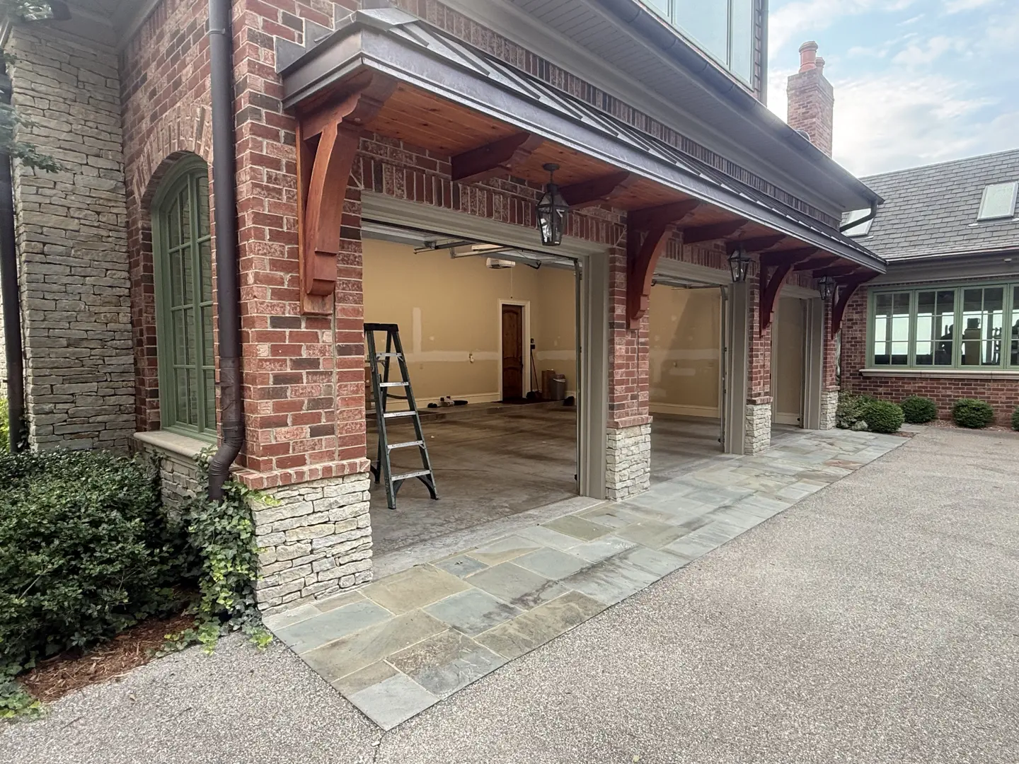 Luxury Home in Floyds Knobs, IN