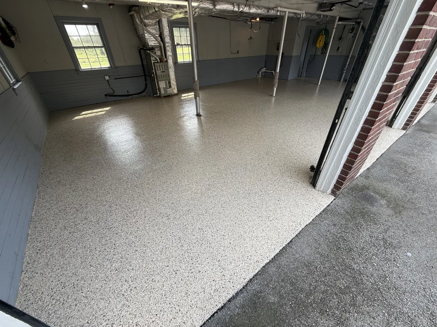 Carriage House Floor in Prospect, Ky